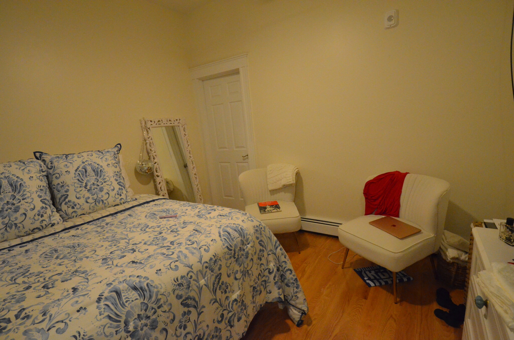 Rental image