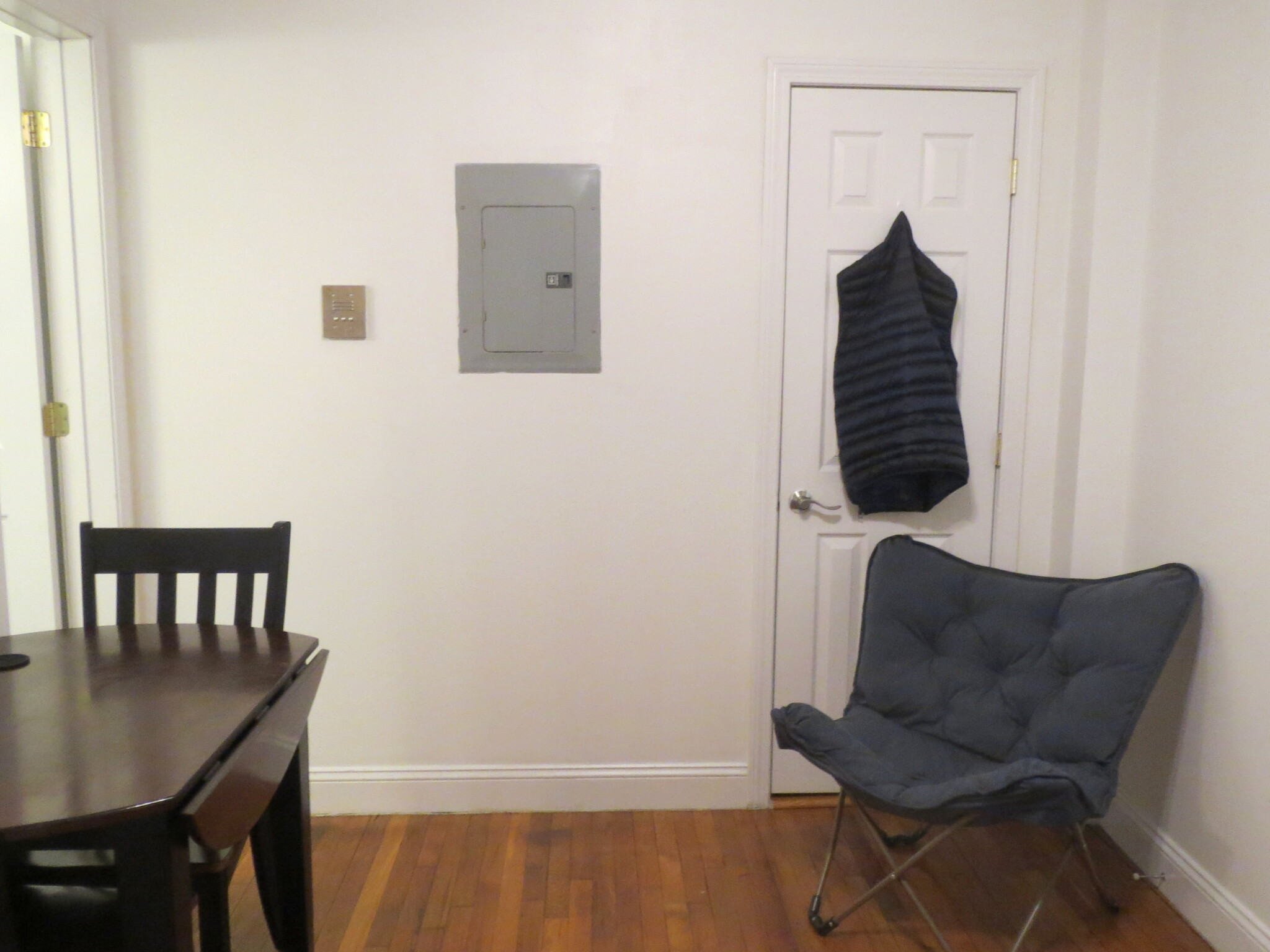 Rental image