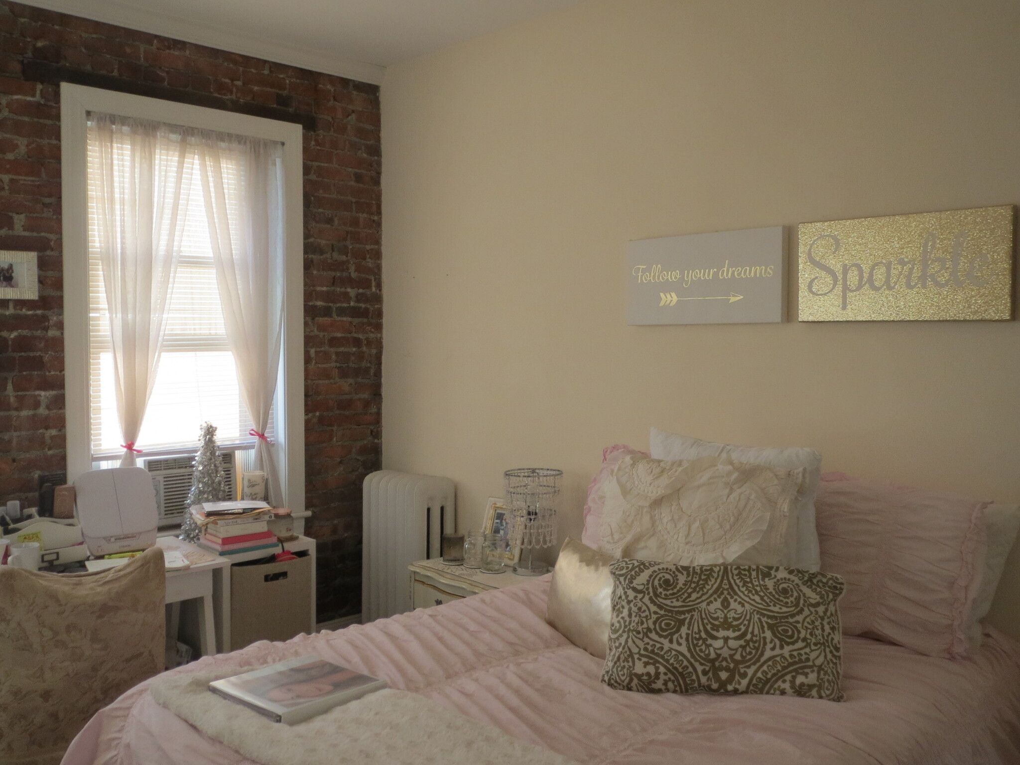 Rental image