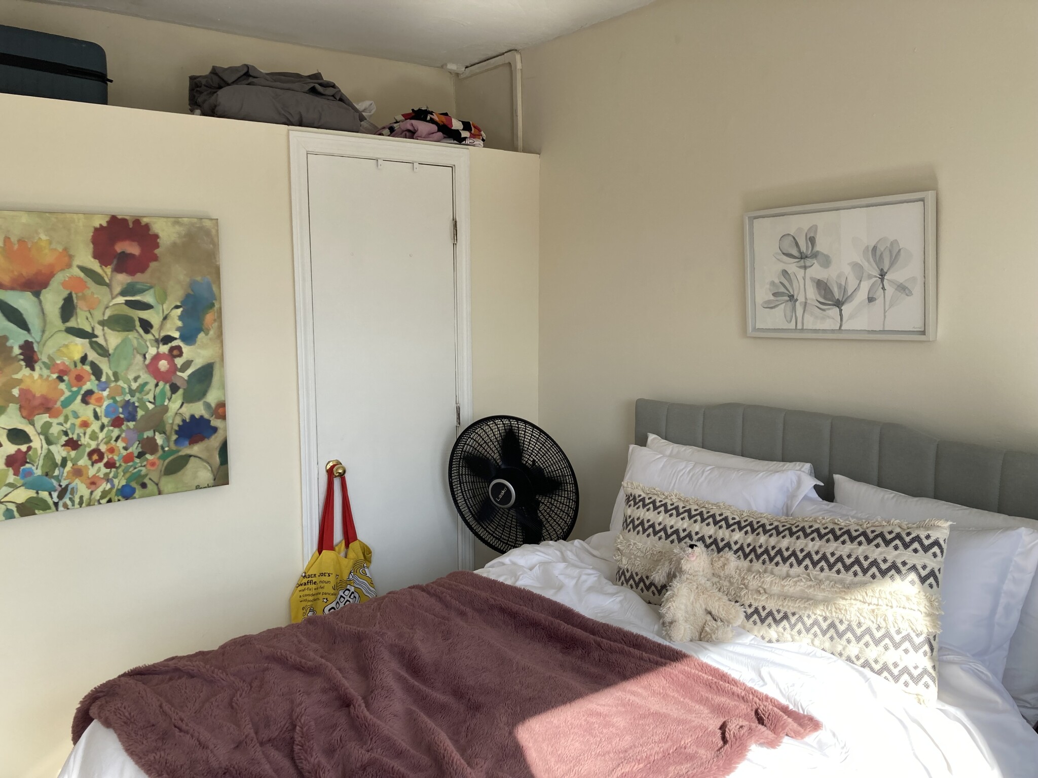 Rental image