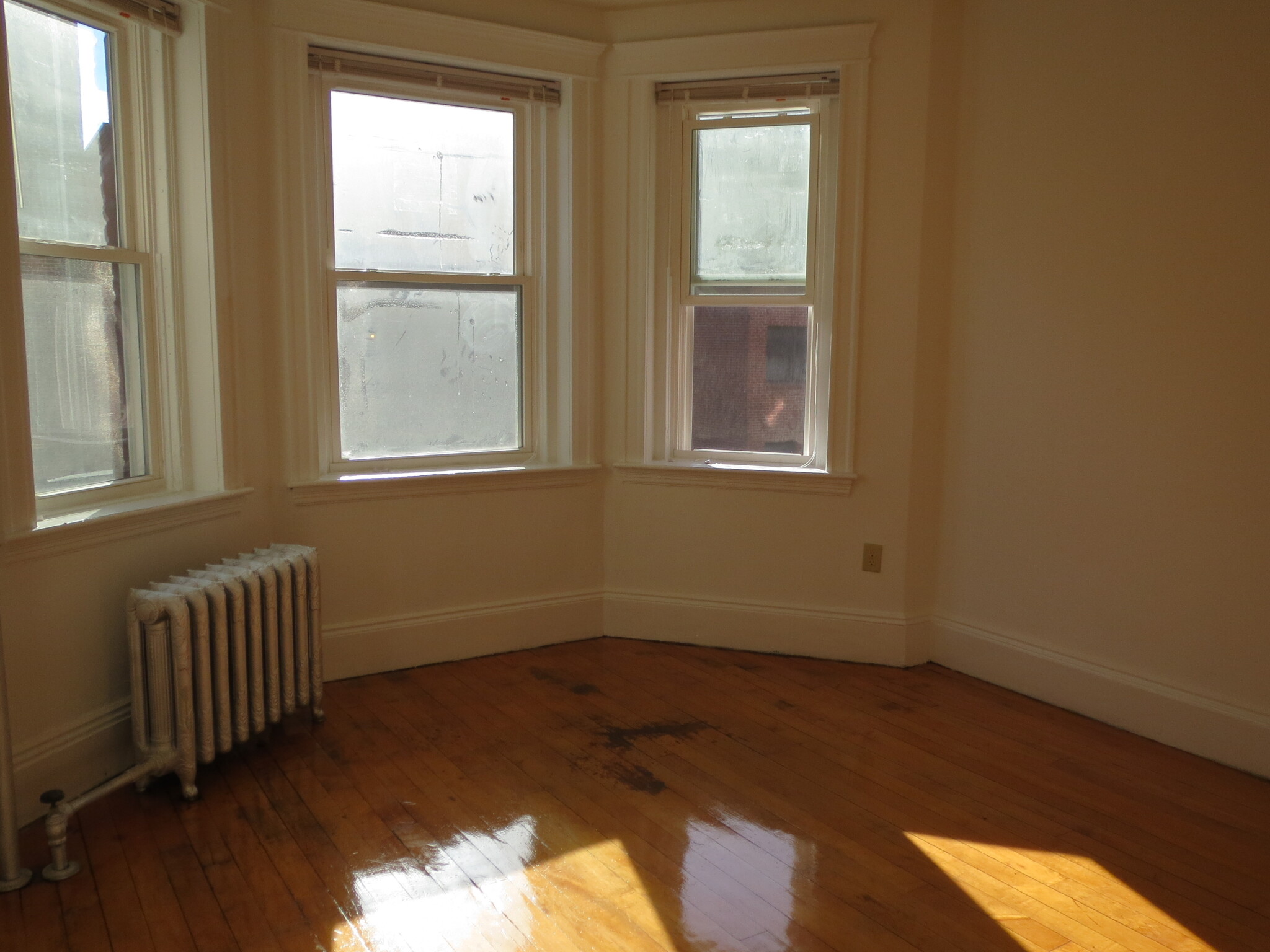 Rental image