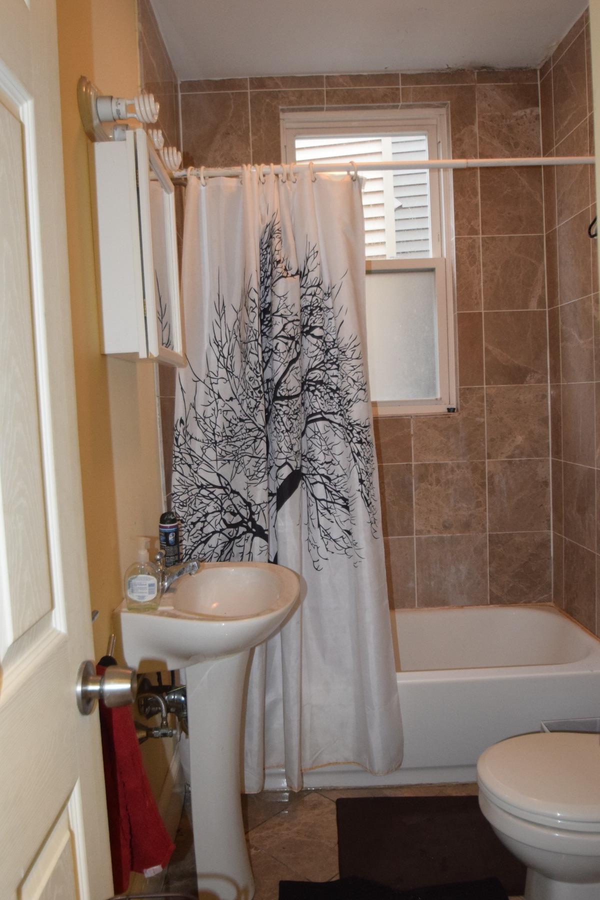 731 Parker St, Mission Hill