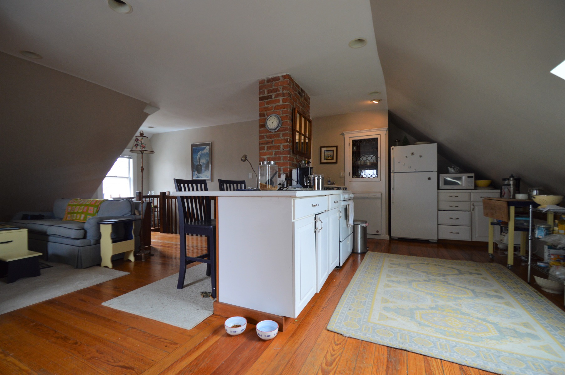 4 bed, 2 bath apartment for rent at 54 Manthorne Rd Unit 2, West Roxbury — photo 6 of 16
