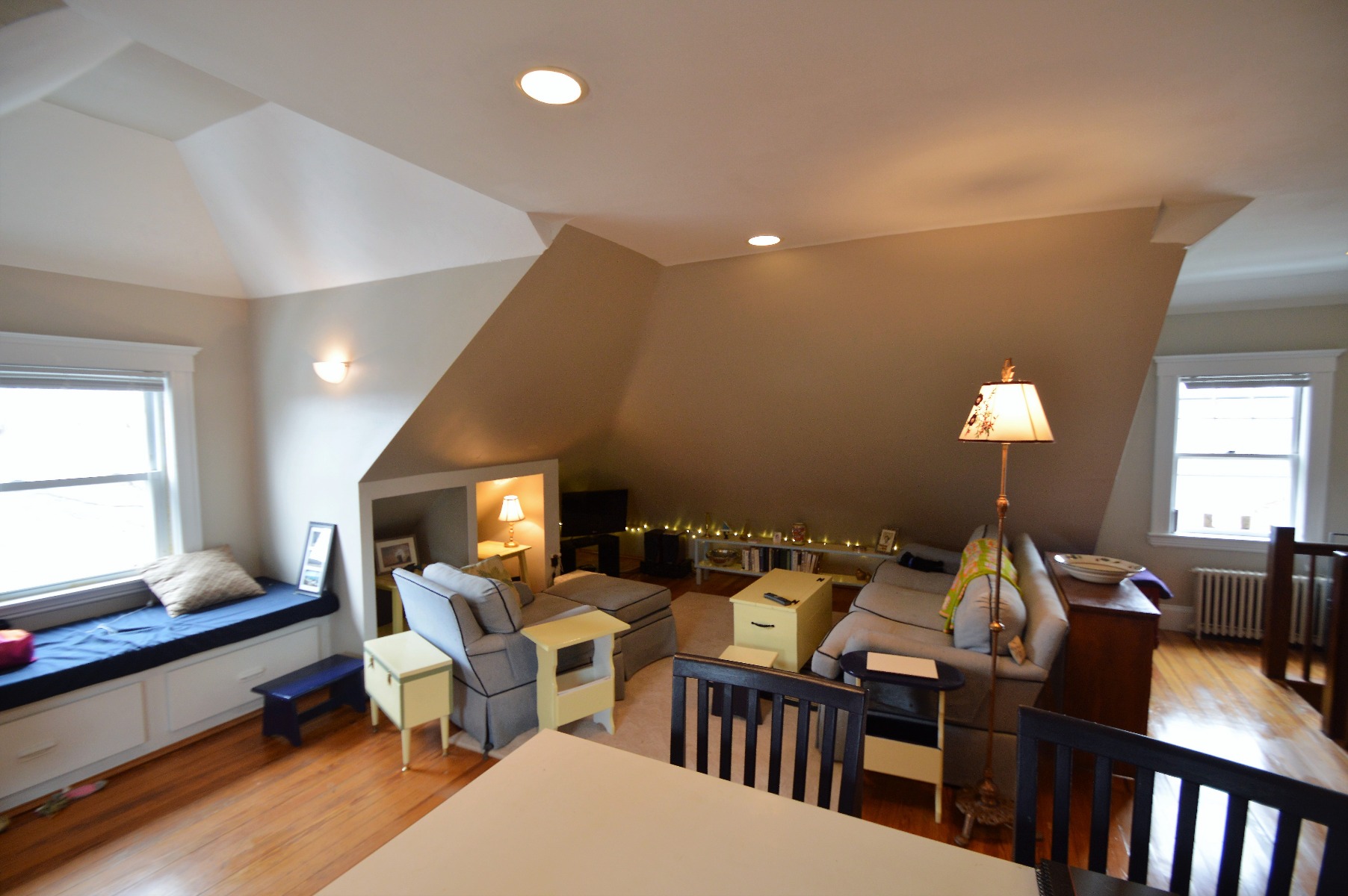 4 bed, 2 bath apartment for rent at 54 Manthorne Rd Unit 2, West Roxbury — photo 12 of 16