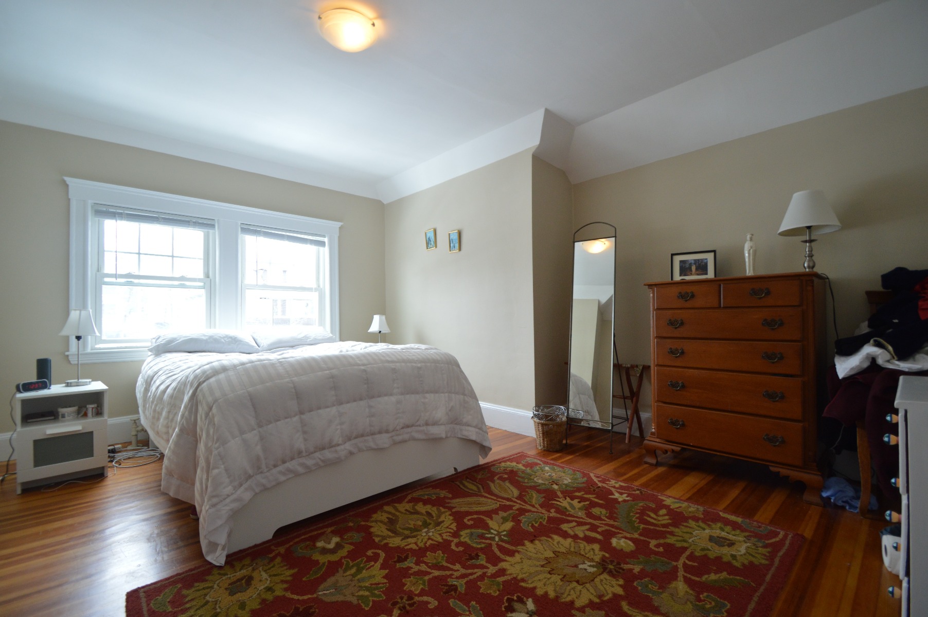 4 bed, 2 bath apartment for rent at 54 Manthorne Rd Unit 2, West Roxbury — photo 9 of 16