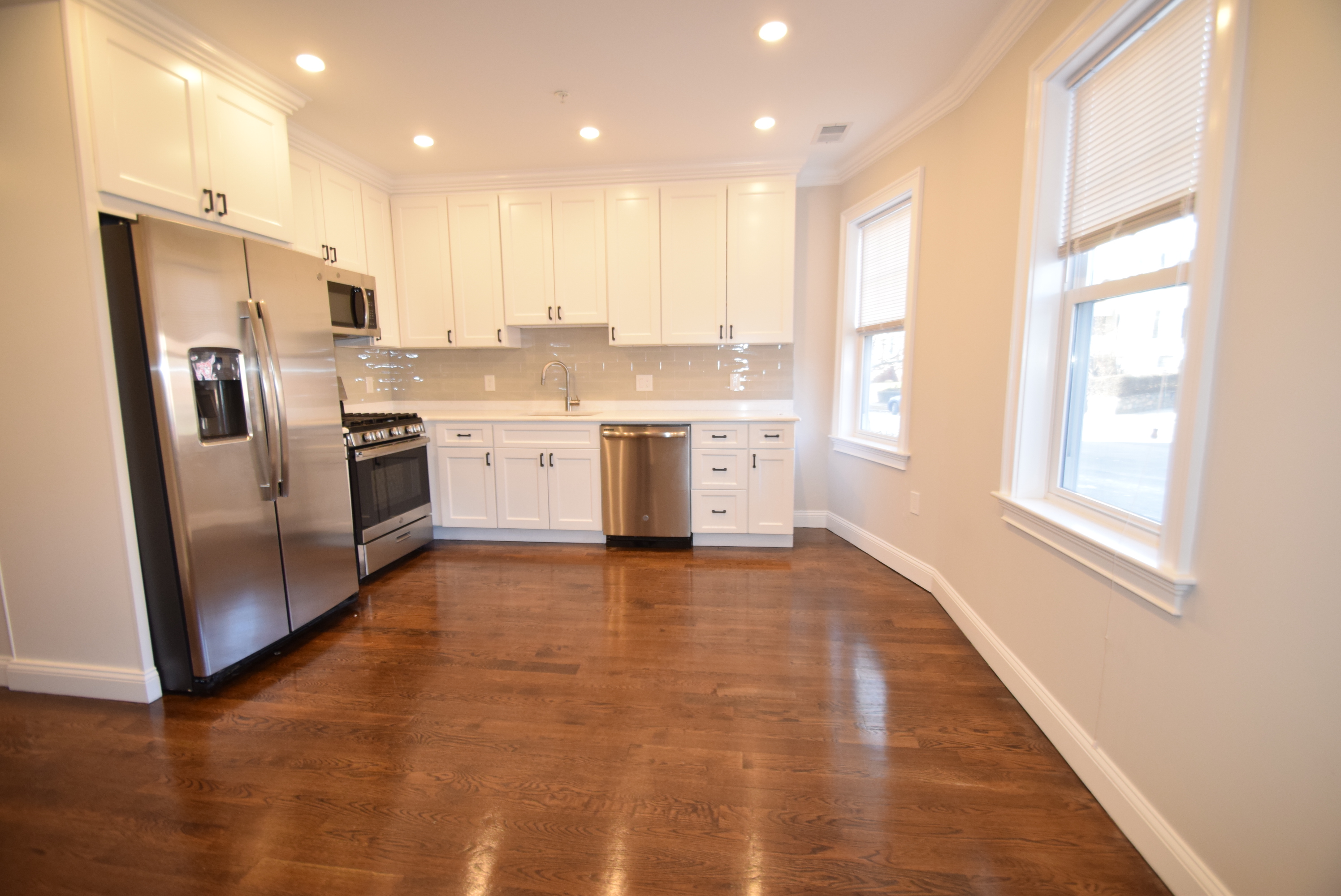 4 bed, 1.5 bath apartment for rent at 490 Washington St Unit 1, Brighton — photo 14 of 30