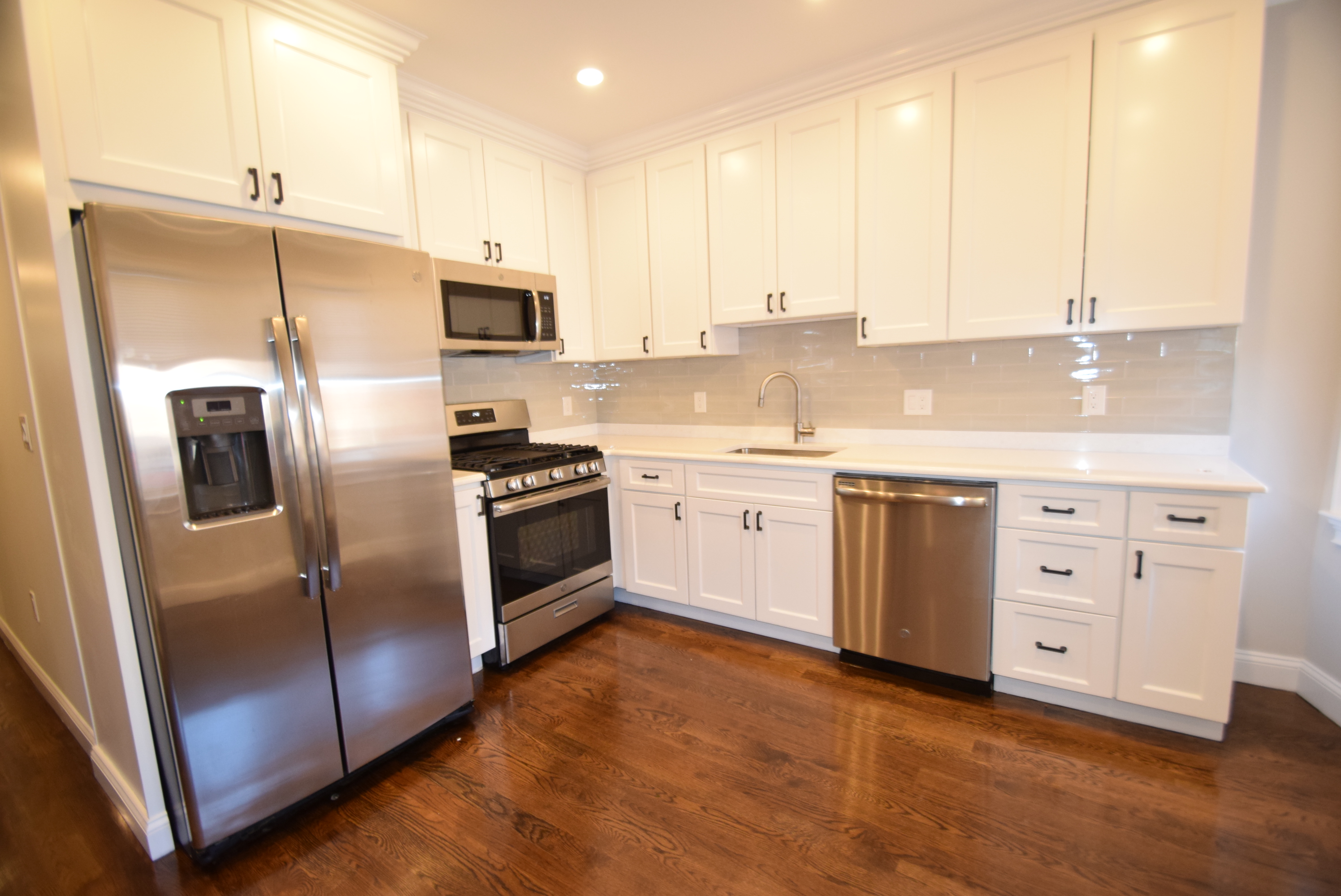 4 bed, 1.5 bath apartment for rent at 490 Washington St Unit 1, Brighton — photo 16 of 30