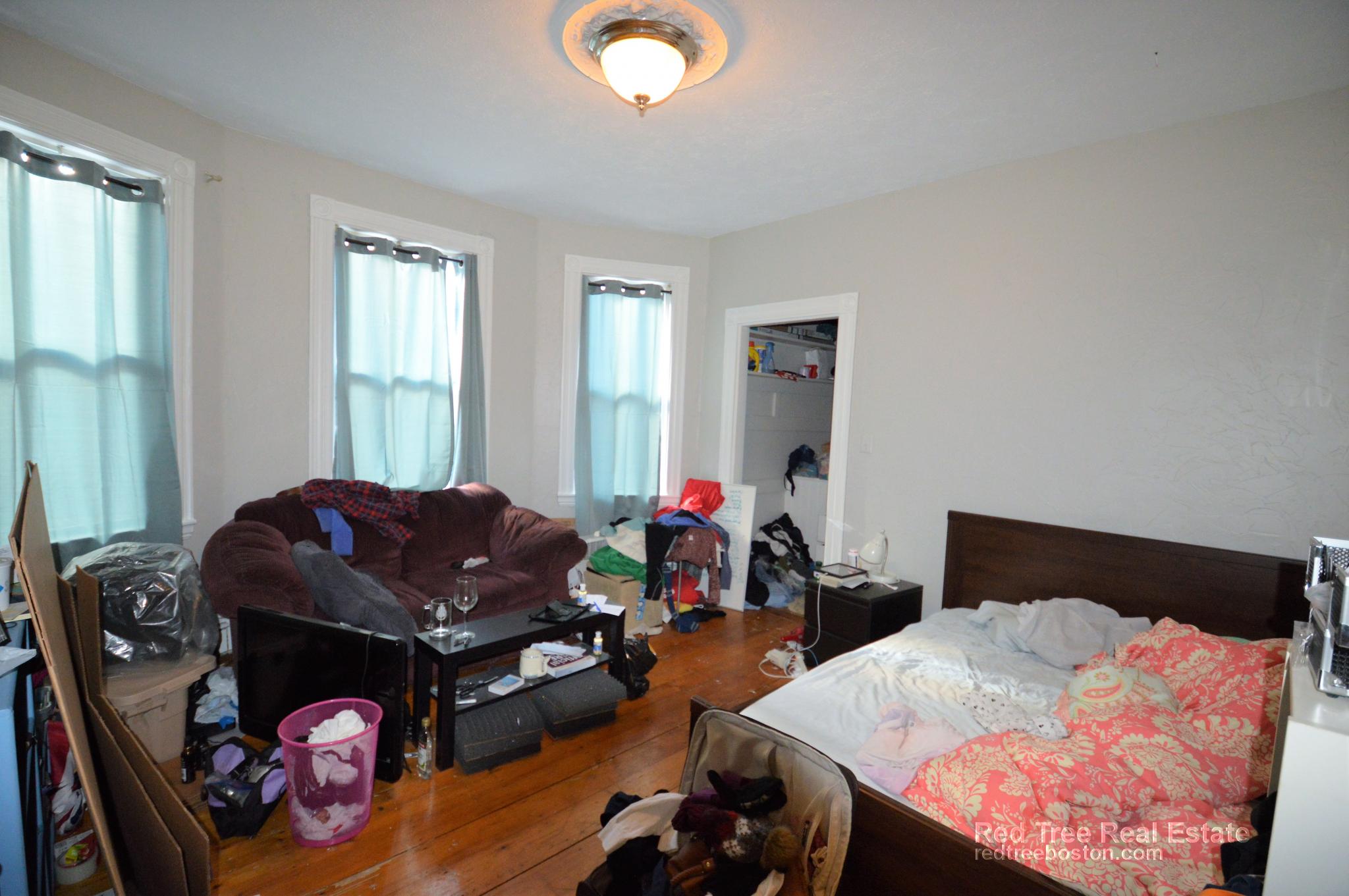 17 Eldora St, Mission Hill