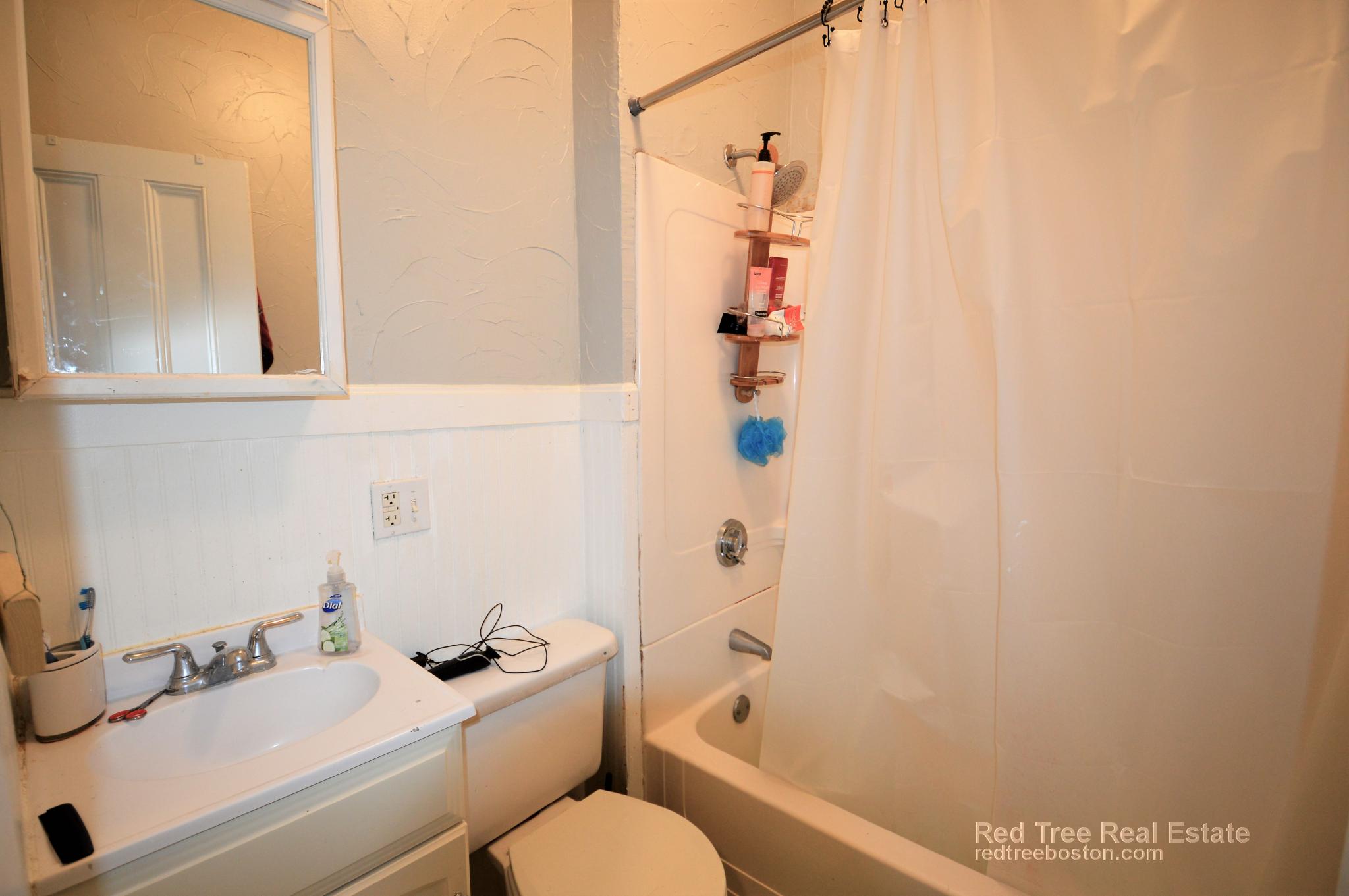 17 Eldora St, Mission Hill