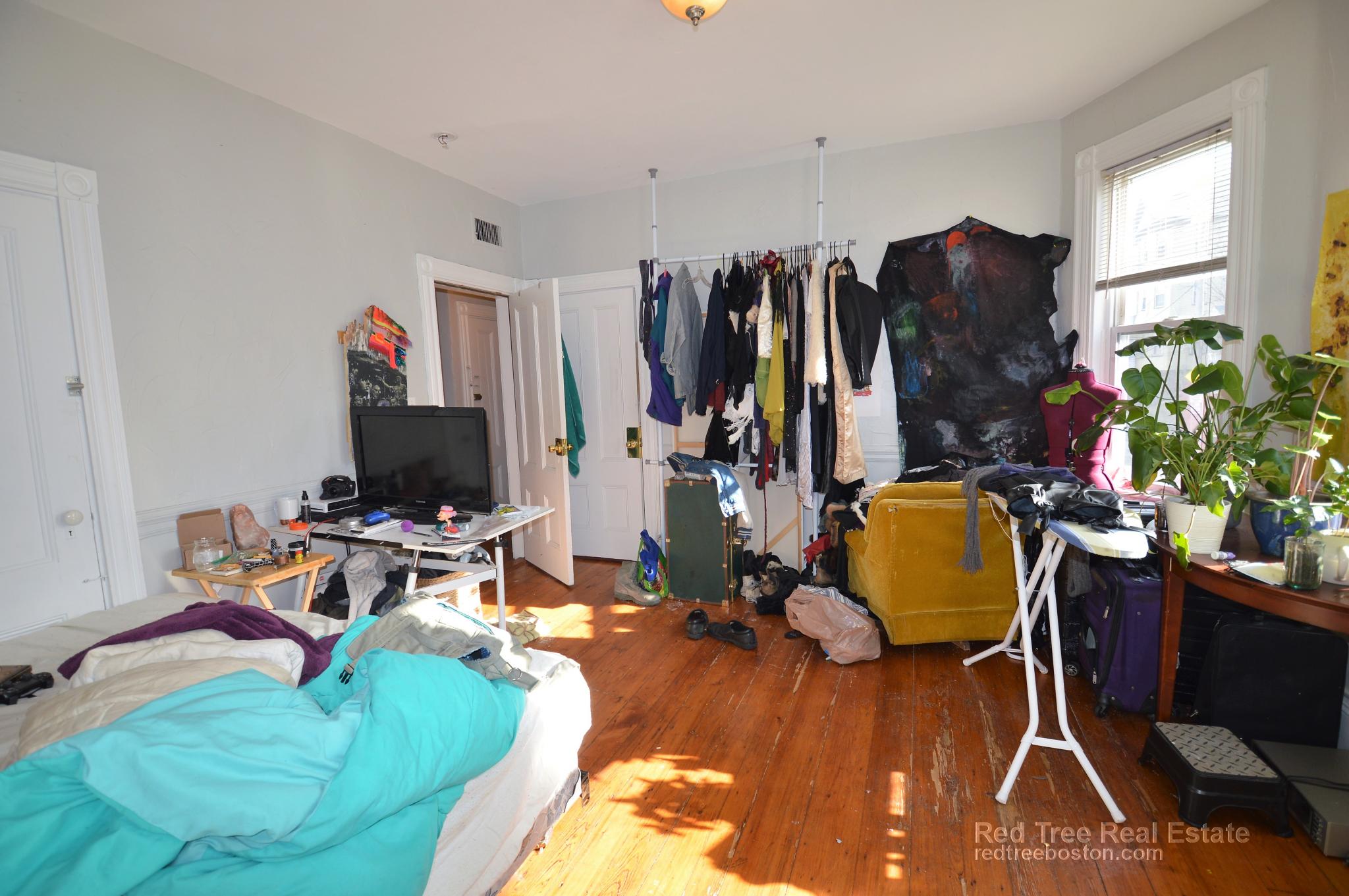 17 Eldora St, Mission Hill