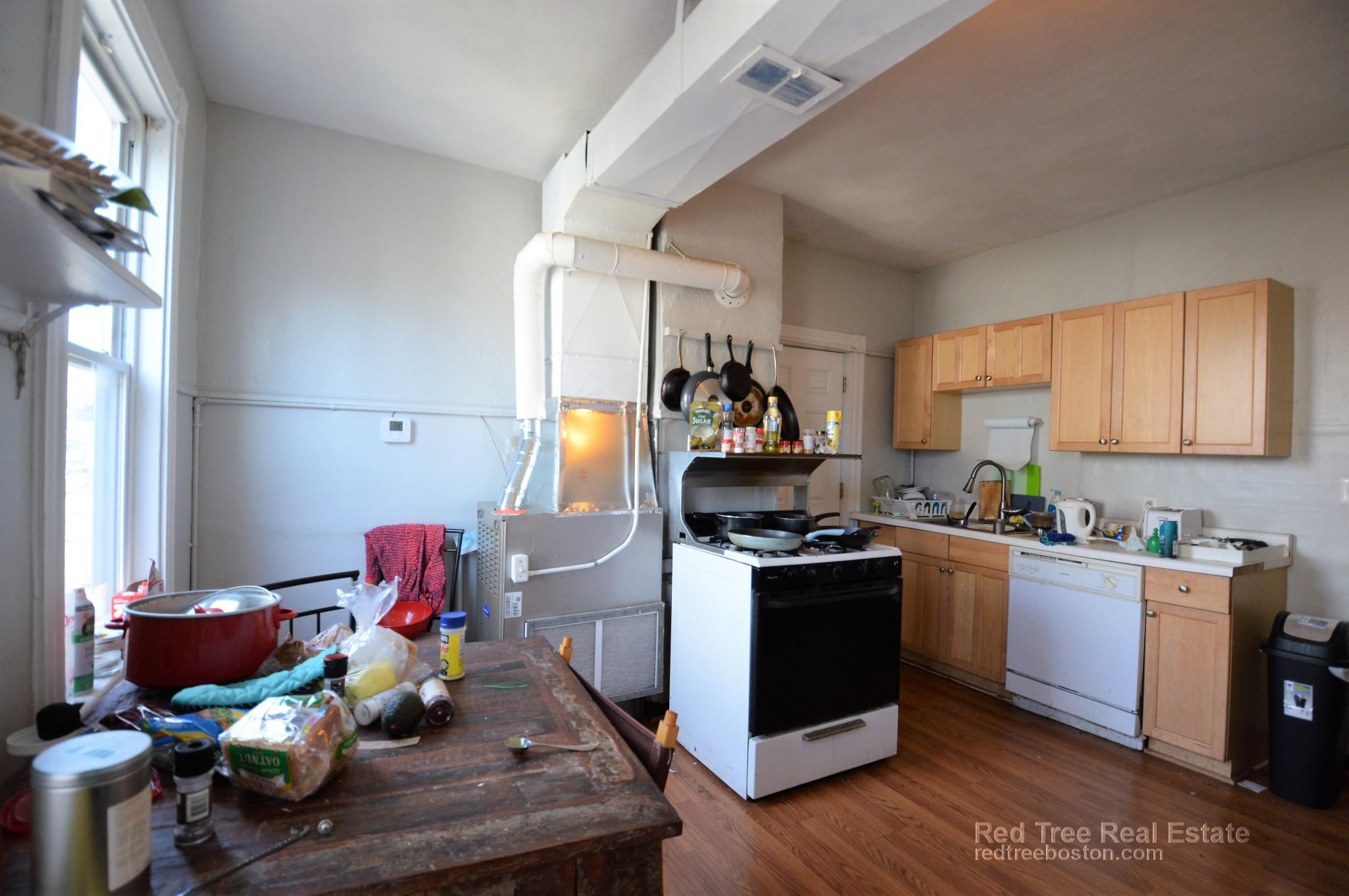 17 Eldora St, Mission Hill