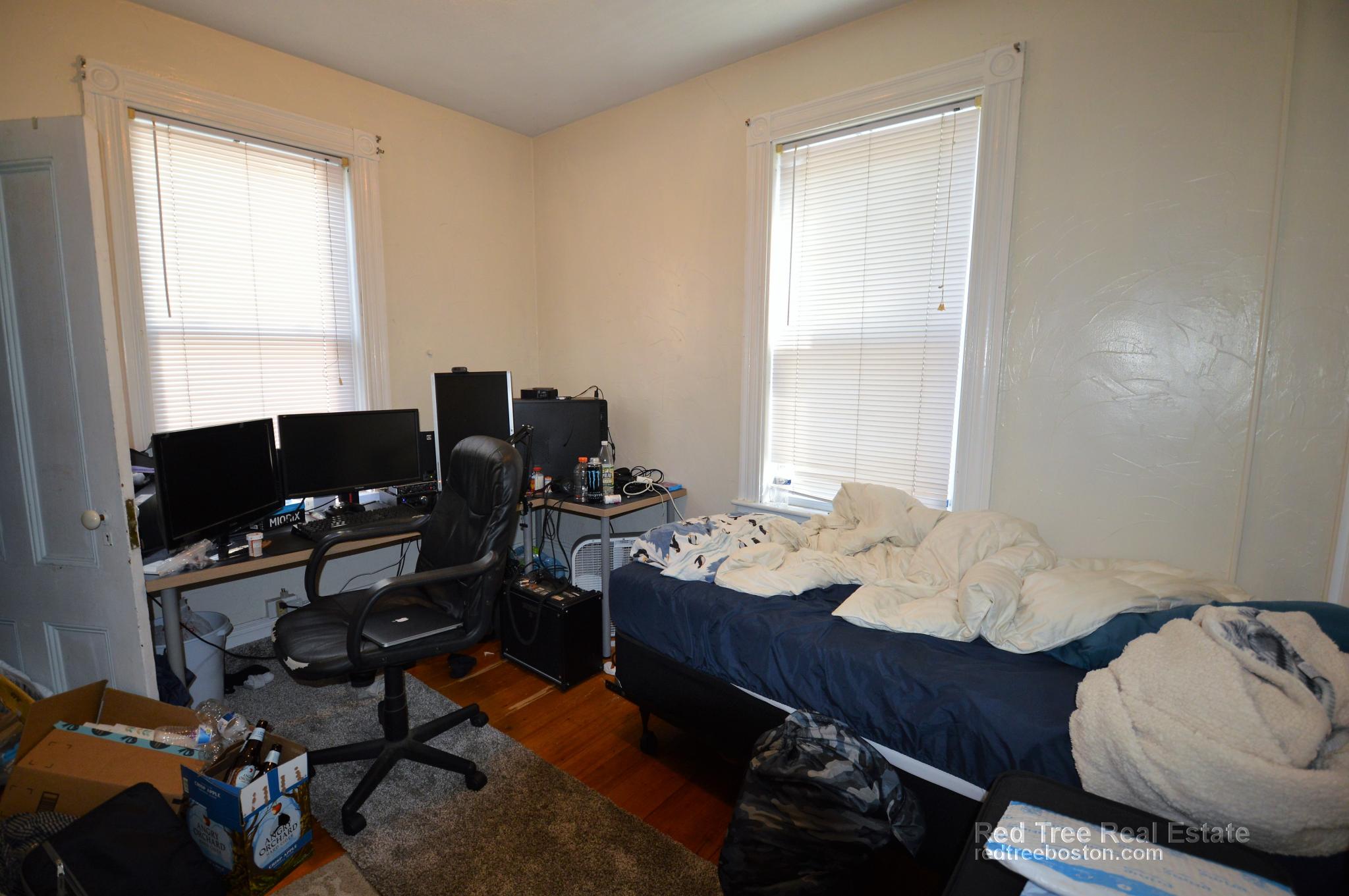 17 Eldora St, Mission Hill