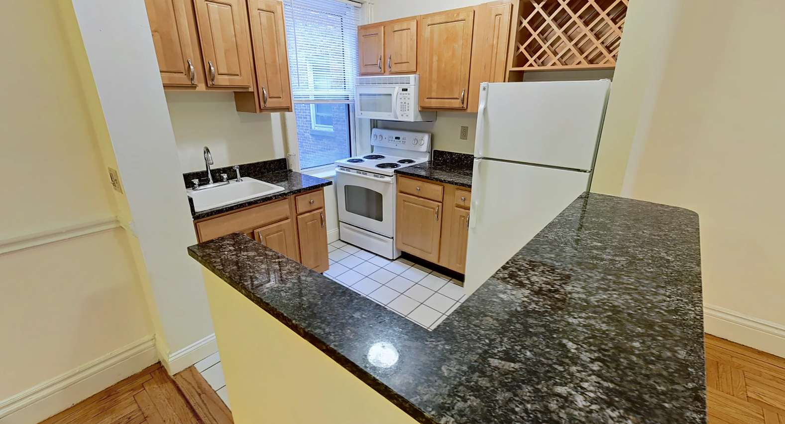 40 Queensberry St, Fenway