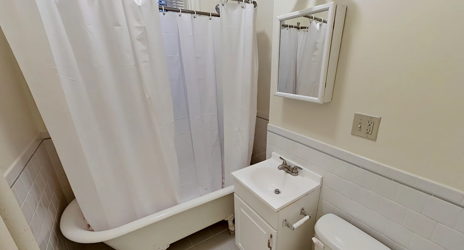 124 Peterborough St, Fenway