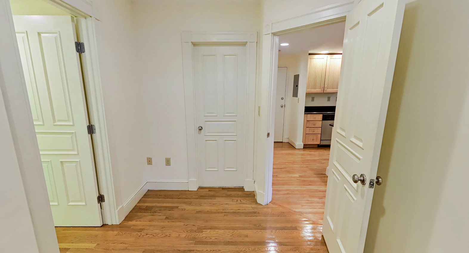 195 Commonwealth Ave, Back Bay