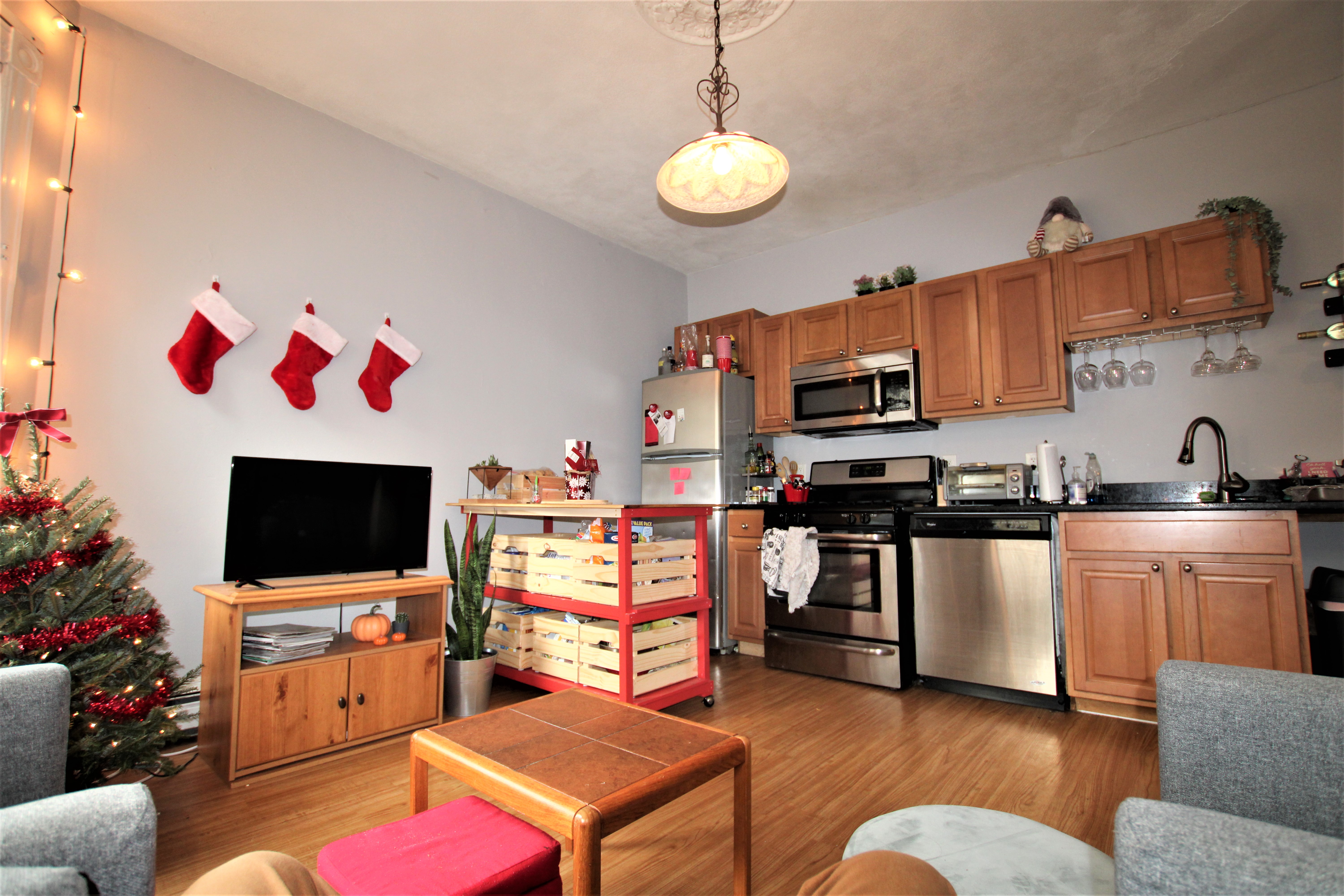 4 bed, 2 bath apartment for rent at 93 Hillside St Unit 100, Mission Hill — photo 13 of 33