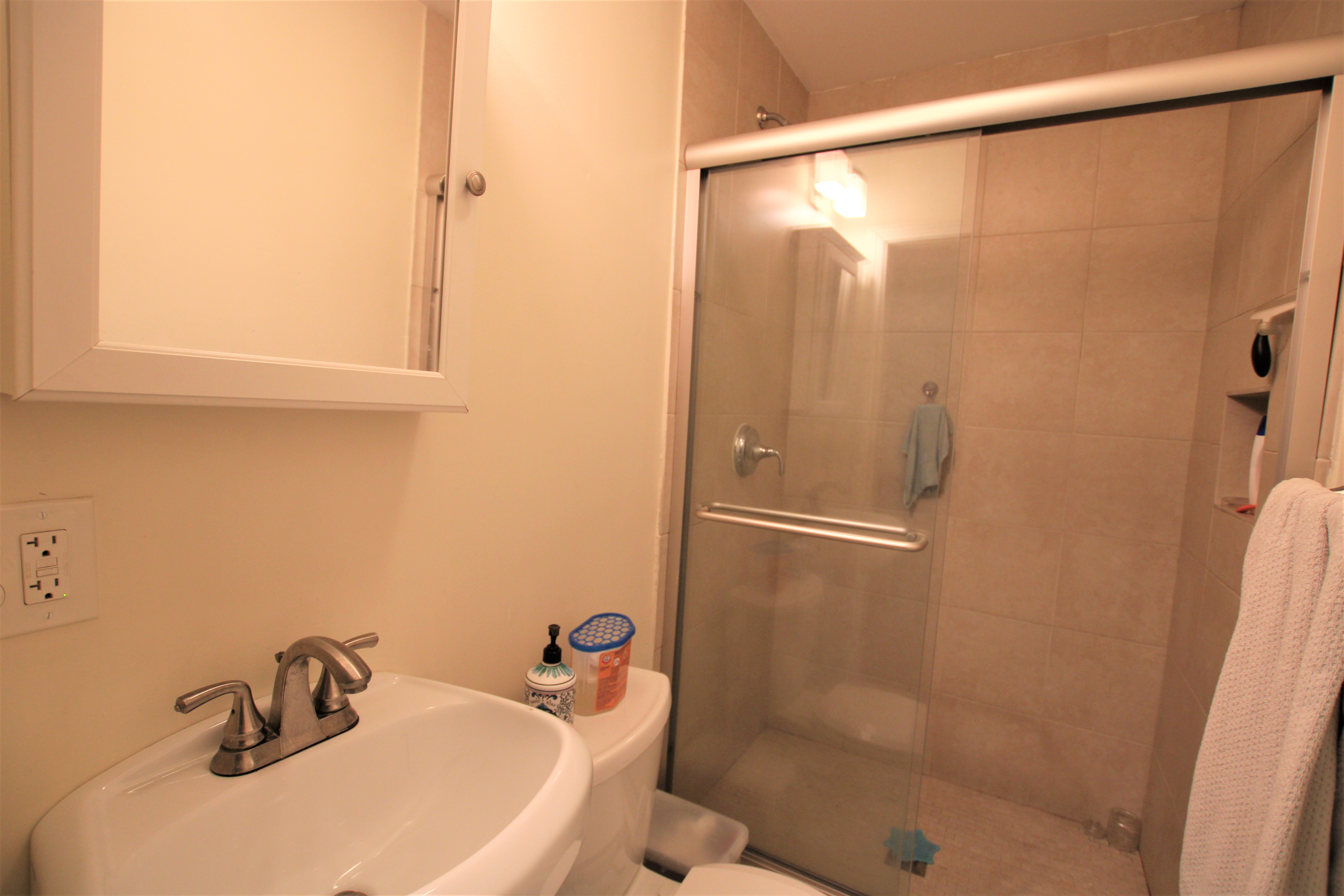 4 bed, 2 bath apartment for rent at 93 Hillside St Unit 100, Mission Hill — photo 23 of 33