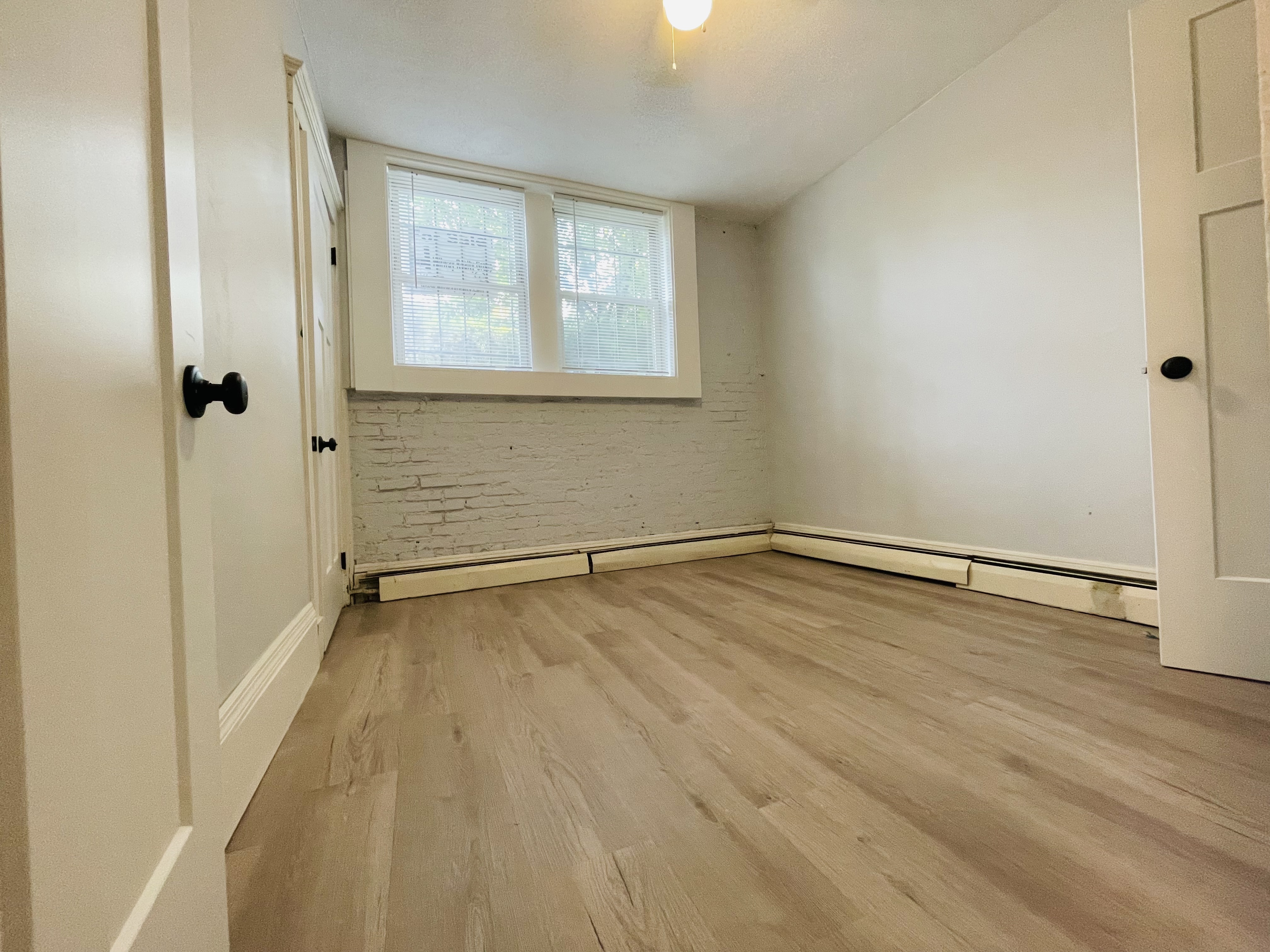 3 bed, 1 bath apartment for rent at 1736 Commonwealth Ave Unit 1, Brighton — photo 5 of 7