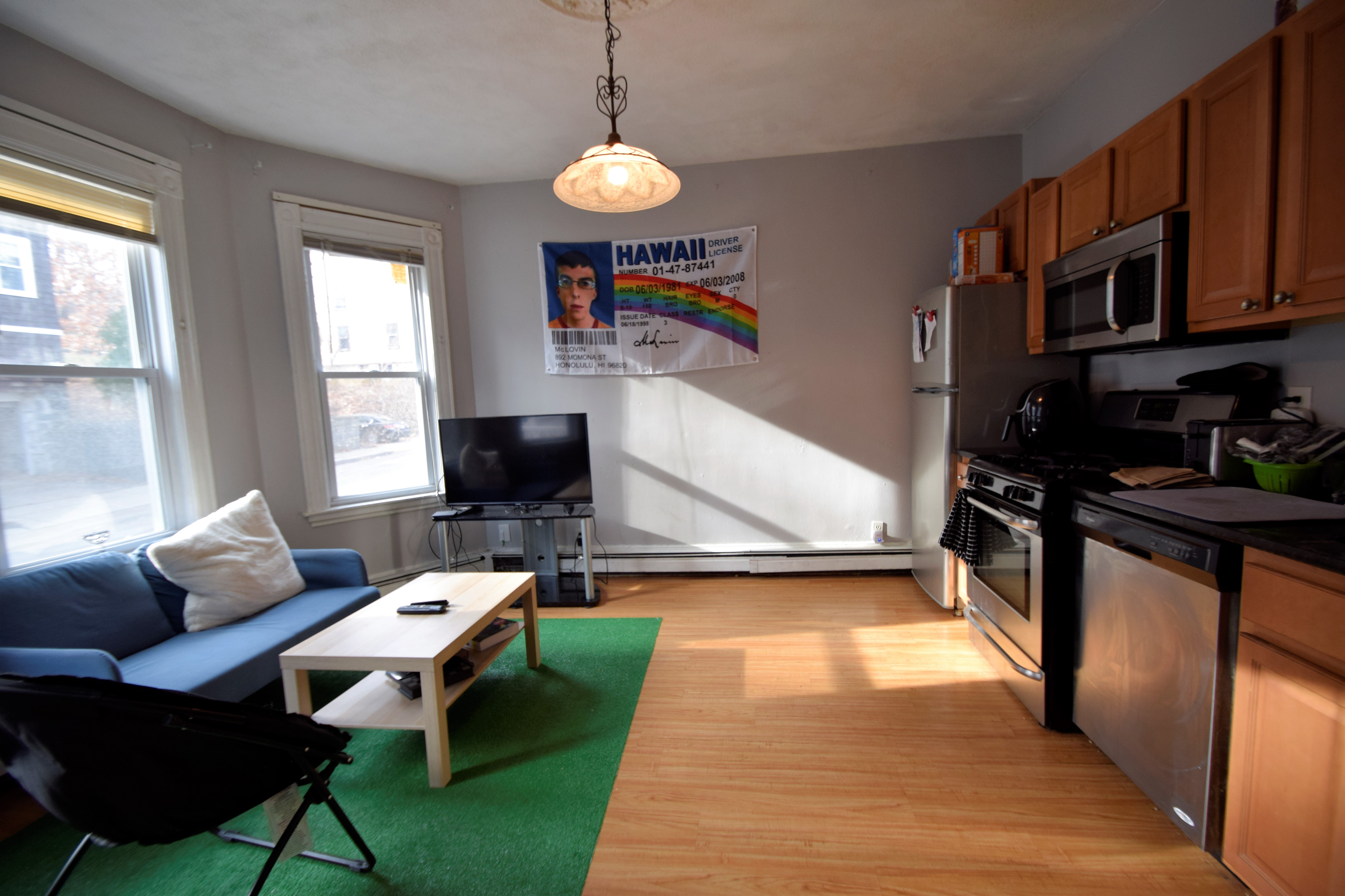 4 bed, 2 bath apartment for rent at 93 Hillside St Unit 100, Mission Hill — photo 3 of 33