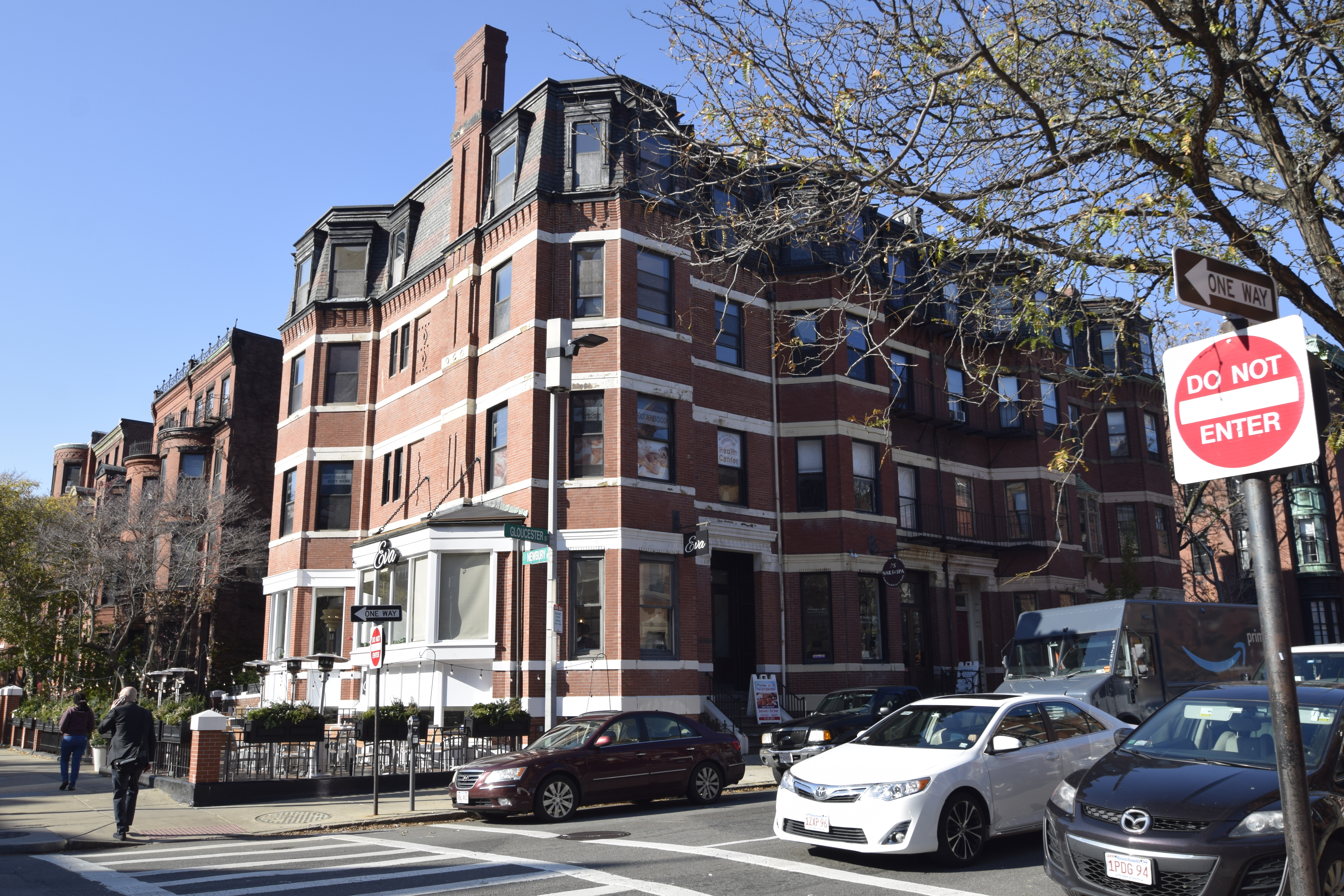 36 Gloucester St, Back Bay