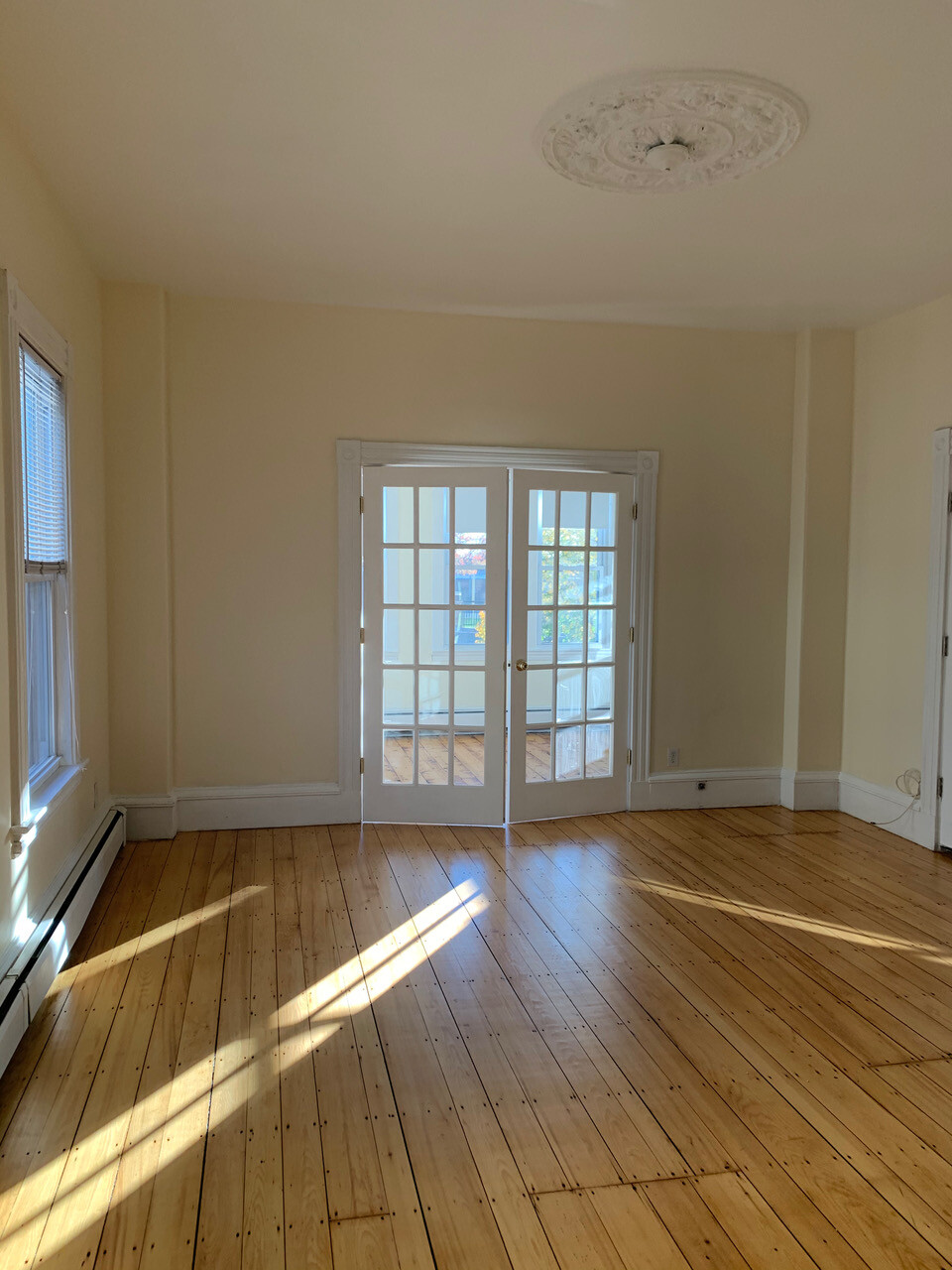 547 Broadway, South Medford