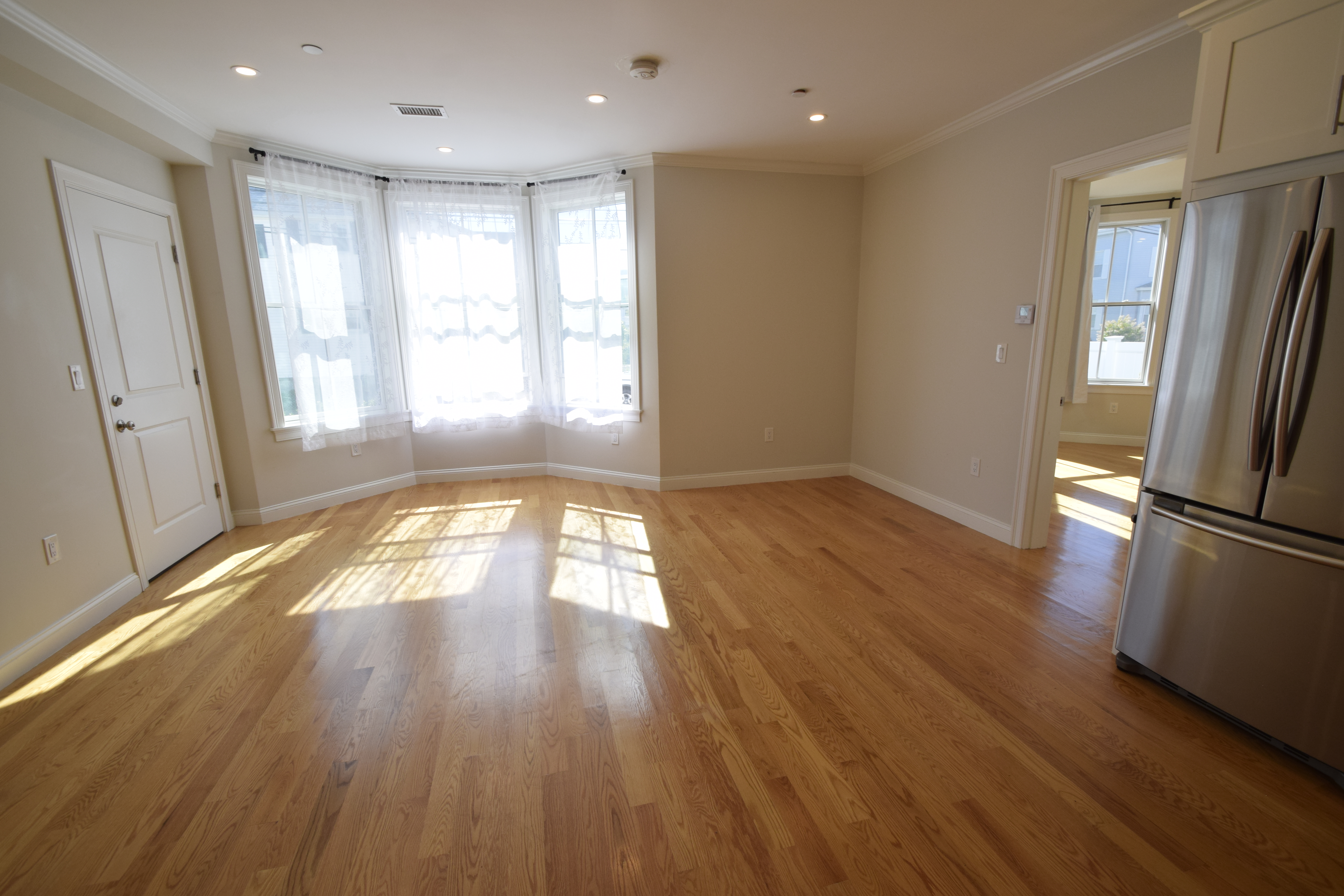 54 South Waverly St, Lower Allston