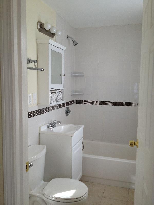 51 Bay State Ave, Davis Square