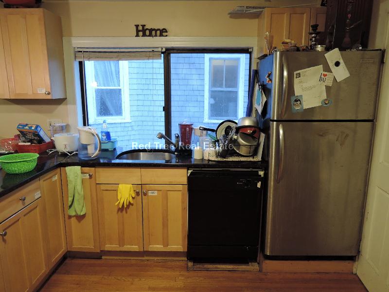 74 Ashford St, Allston