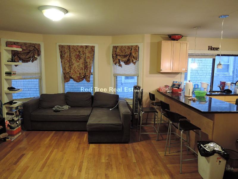 74 Ashford St, Allston