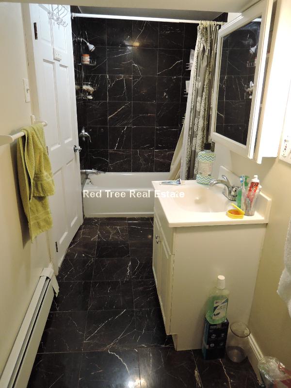 74 Ashford St, Allston