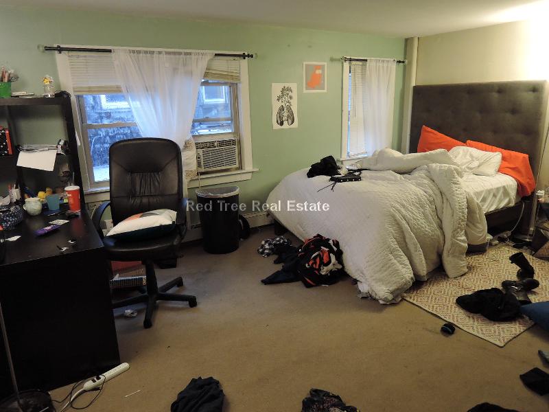 74 Ashford St, Allston