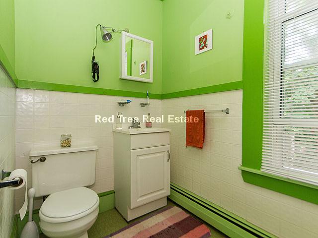 41 Elmore St, Roxbury