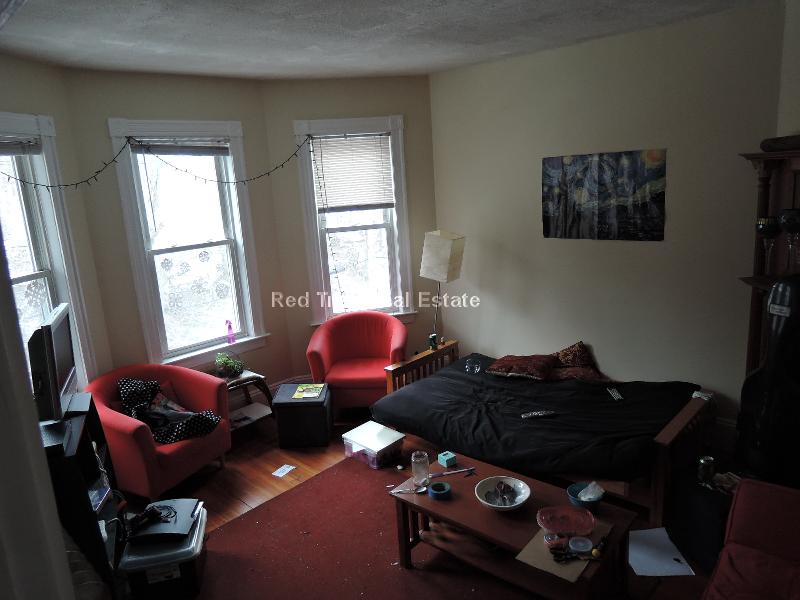 88 Fisher Ave, Mission Hill