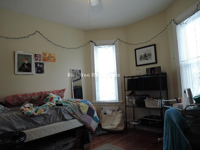 88 Fisher Ave, Mission Hill