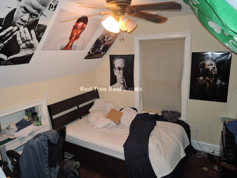 2 Iroquois St, Mission Hill