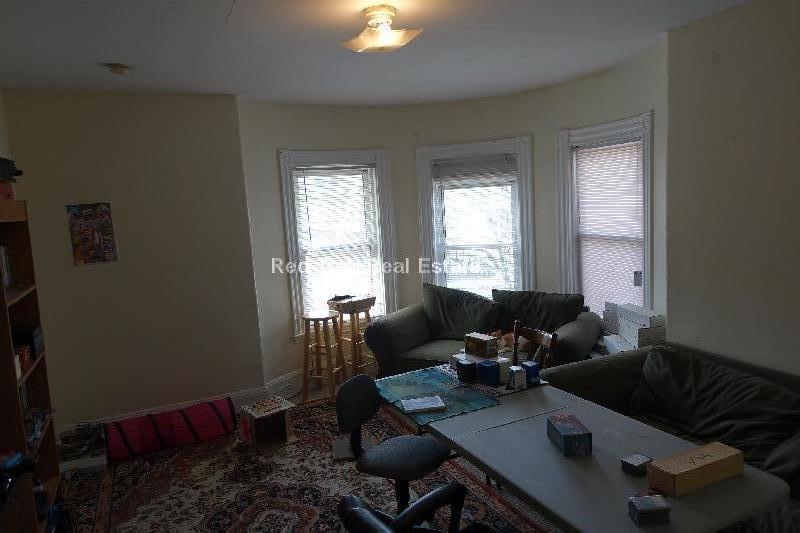 44 Ashford St, Allston