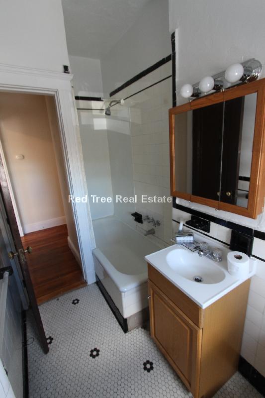 1810 Commonwealth Ave, Brighton