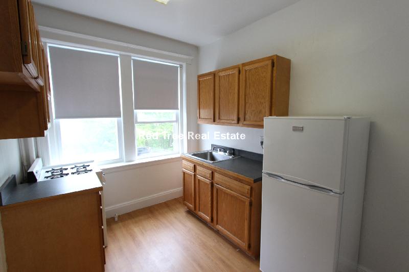 1810 Commonwealth Ave, Brighton