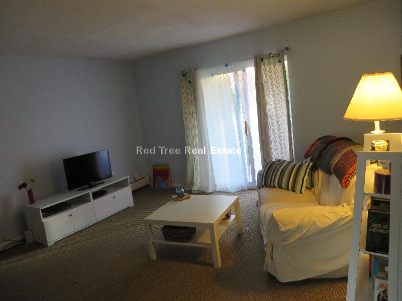 33 Westgate Rd, Chestnut Hill