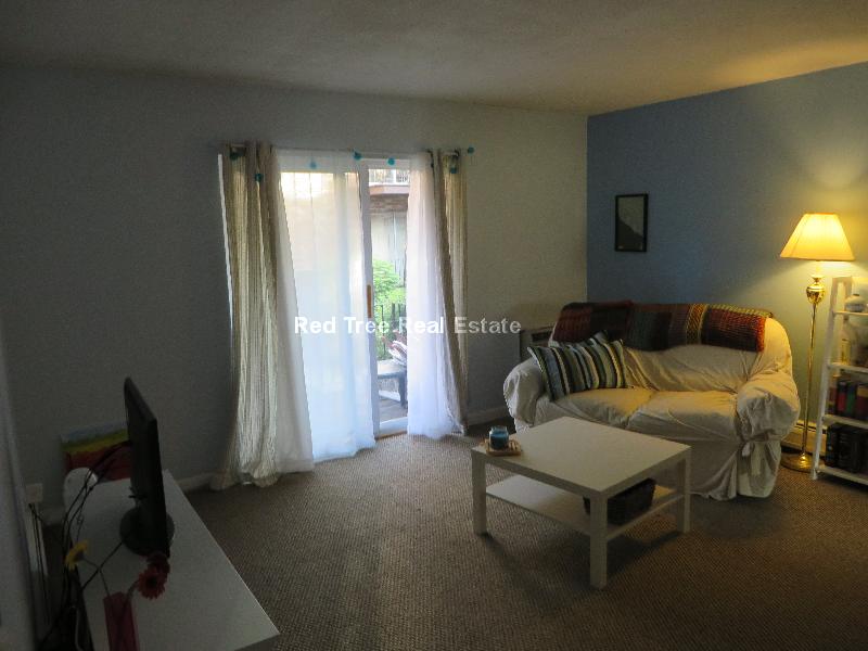 33 Westgate Rd, Chestnut Hill