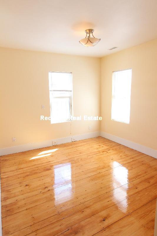 5 Smythe St, Brookline Hills