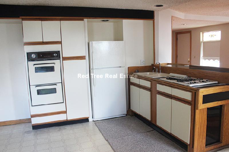 27 Princeton St, Medford