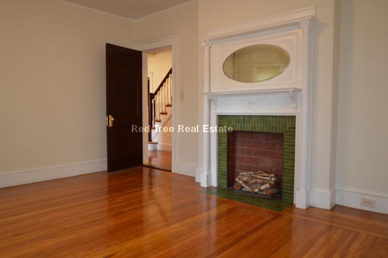5 Regent Circle, Jamaica Plain