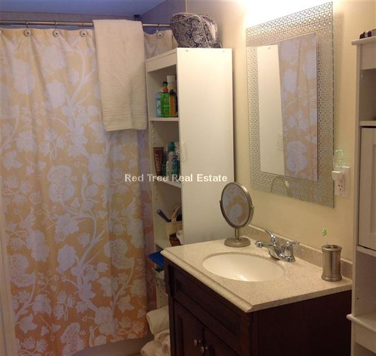 61 Poplar St, East Watertown