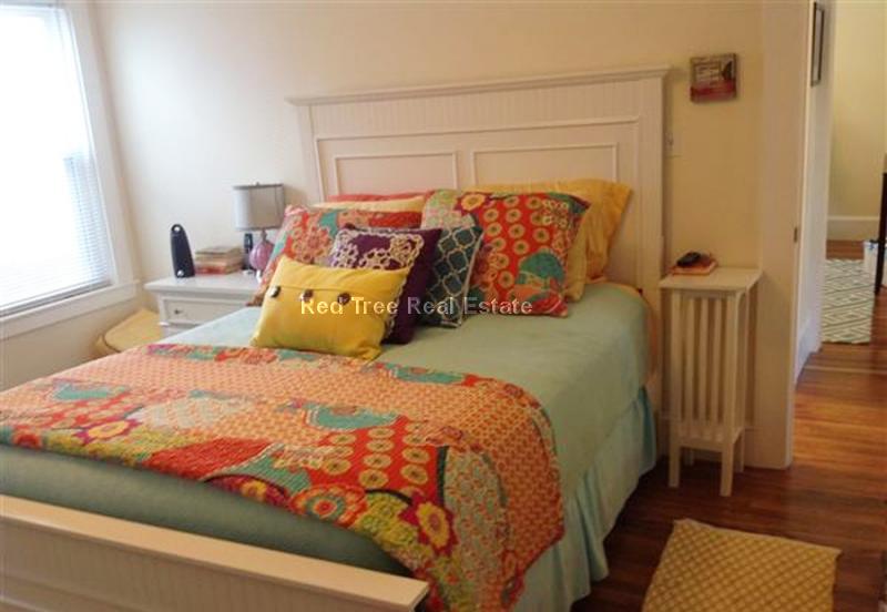 61 Poplar St, East Watertown