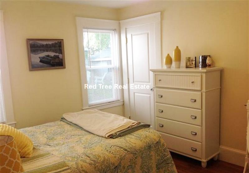 61 Poplar St, East Watertown