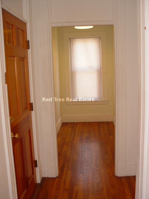 40 Cedar St, Porter Square