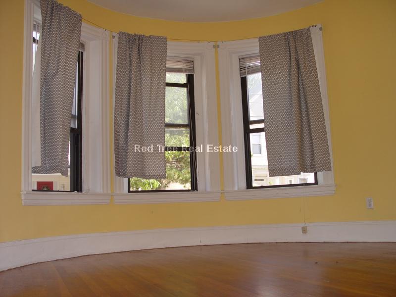 40 Cedar St, Porter Square