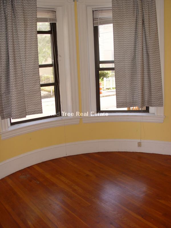 40 Cedar St, Porter Square