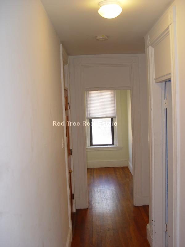 40 Cedar St, Porter Square